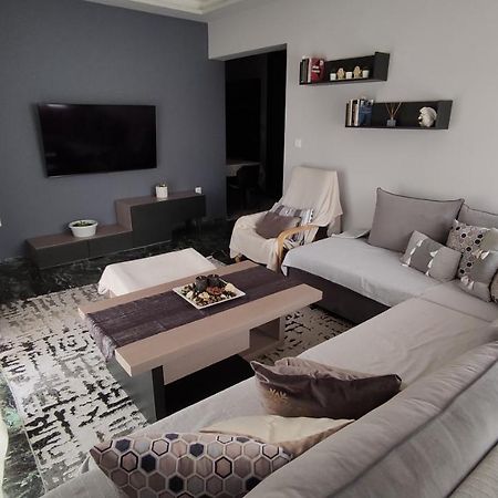 Two Bedroom Apartment In أثينا المظهر الخارجي الصورة