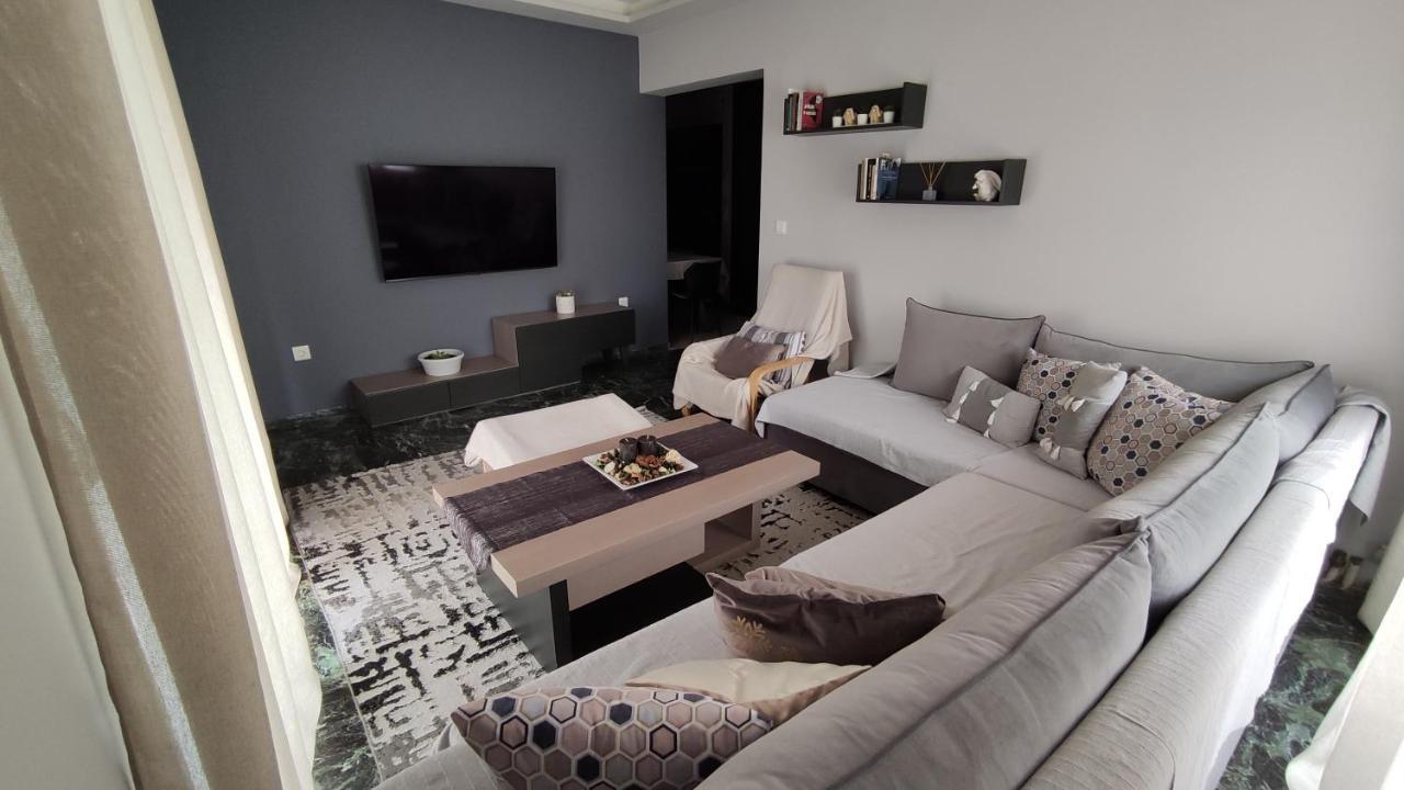 Two Bedroom Apartment In أثينا المظهر الخارجي الصورة